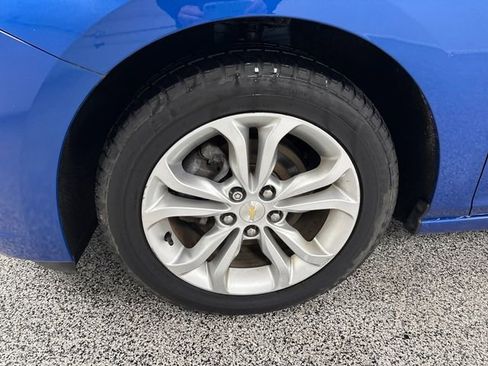 Used 2019 Chevrolet Cruze LT image 14
