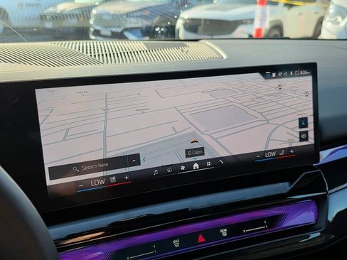 Used 2025 BMW i5 xDrive40 image 25