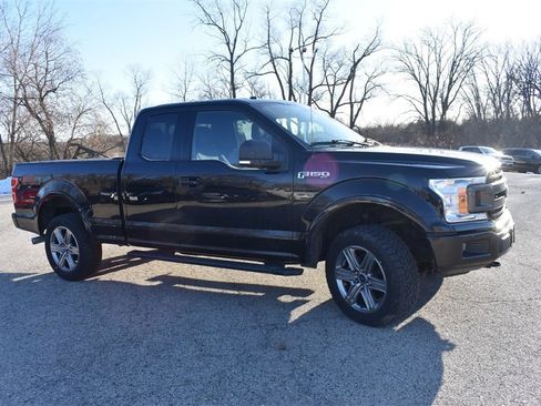 Used 2018 Ford F150 XLT w/ Equipment Group 302A Luxury image 9
