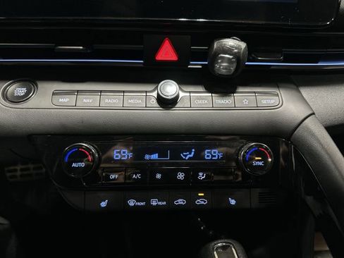 Used 2023 Hyundai Elantra N Base image 21