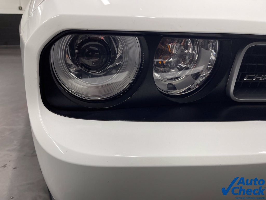 Used 2014 Dodge Challenger SRT8 RWD image 27