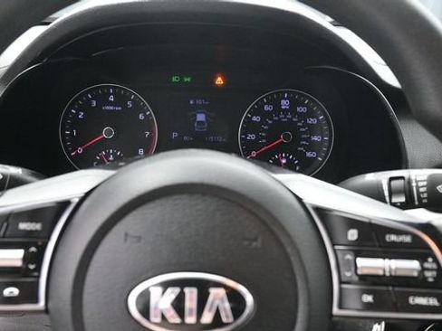 Used 2019 Kia Forte LXS FWD image 19