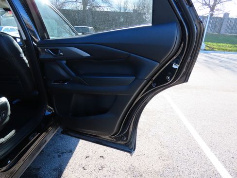 Used 2023 MAZDA CX-9 Touring Plus image 12