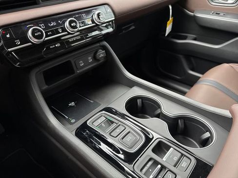 New 2026 Honda Pilot Touring image 24