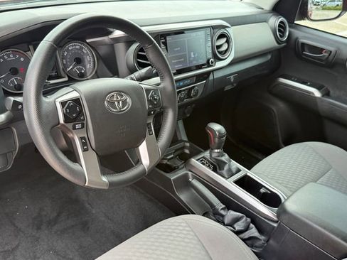 Used 2023 Toyota Tacoma SR5 w/ Technology Package image 9