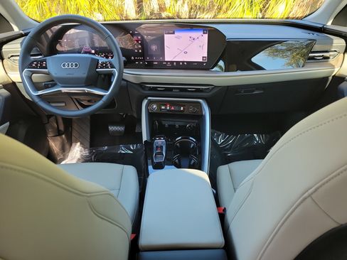 New 2025 Audi Q5 Premium Plus image 12