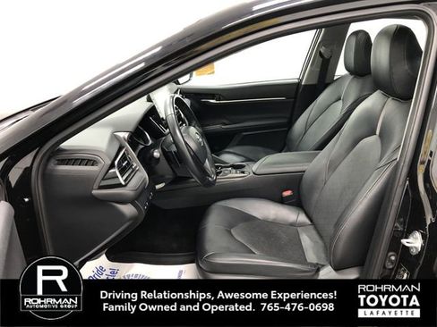 Used 2021 Toyota Camry XSE image 11