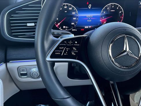 Used 2025 Mercedes-Benz GLE 350 4MATIC image 21