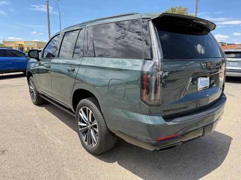 Used 2025 Cadillac Escalade Sport w/ LPO, Floor Liner Package AWD/4WD image 10