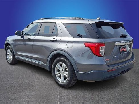 Used 2021 Ford Explorer XLT w/ Class III Trailer Tow Package image 7