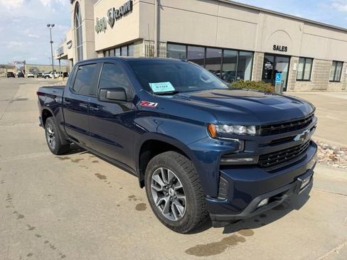 Used 2021 Chevrolet Silverado 1500 RST AWD/4WD image 1