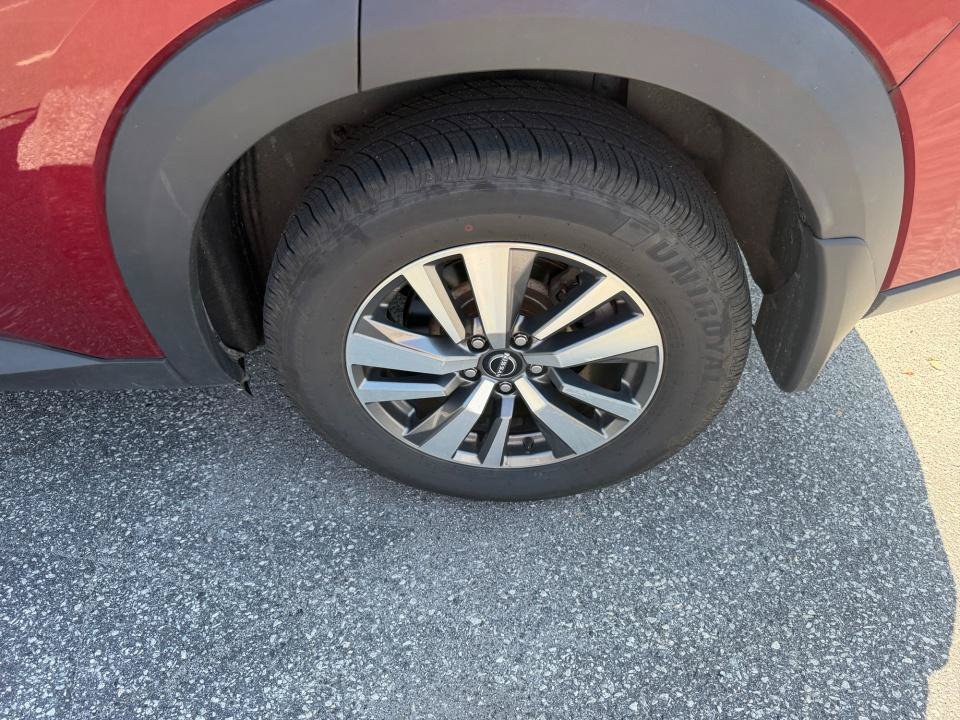 Used 2022 Nissan Pathfinder SL AWD/4WD image 22
