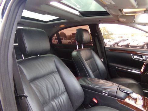 Used 2013 Mercedes-Benz S 550 4MATIC image 35