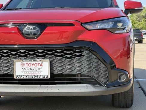 Certified 2024 Toyota Corolla Cross SE image 9