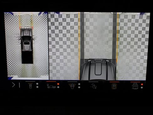 Used 2024 GMC Sierra 2500 Denali w/ Technology Package image 18