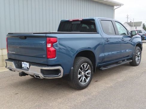 Used 2024 Chevrolet Silverado 1500 LT w/ Z71 Off-Road Package image 3