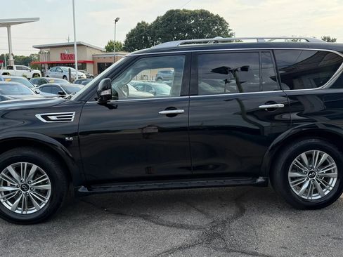 Used 2018 INFINITI QX80 4WD w/ Driver Assistance Package image 2