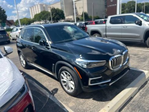 Used 2023 BMW X5 xDrive40i w/ Premium Package AWD/4WD image 2