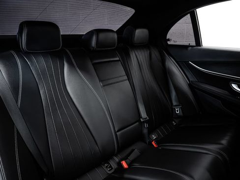 Used 2020 Mercedes-Benz E 350 Sedan image 32