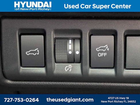 Used 2025 Subaru Outback Premium image 30