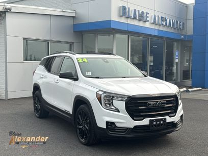 Used 2024 GMC Terrain SLT w/ Elevation Edition