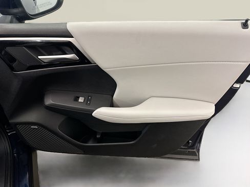 Used 2025 Mitsubishi Outlander SE image 34