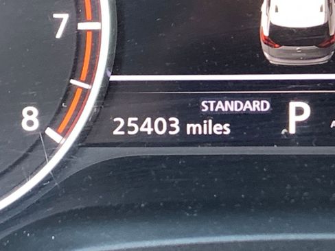 Used 2025 Nissan Rogue SV image 9