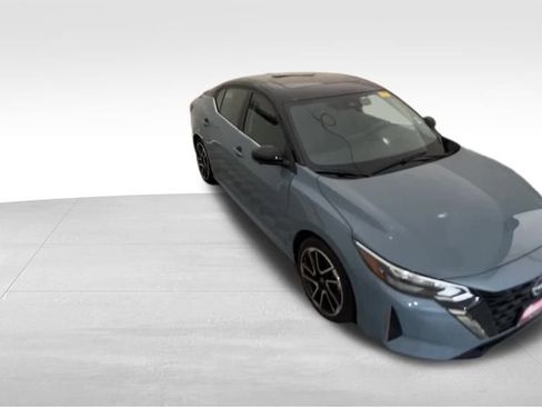 Certified 2024 Nissan Sentra SR w/ SR Premium Package image 8