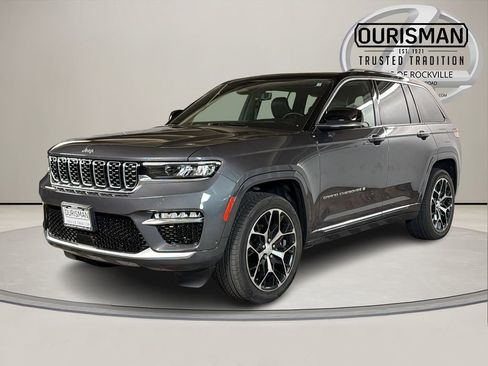 Used 2022 Jeep Grand Cherokee Summit AWD/4WD image 2