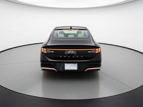 Used 2025 Hyundai Sonata SEL FWD image 7