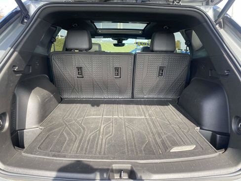 Used 2023 Chevrolet Blazer Premier w/ Driver Confidence II Package image 10