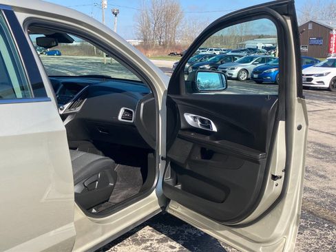 Used 2016 Chevrolet Equinox LS image 13