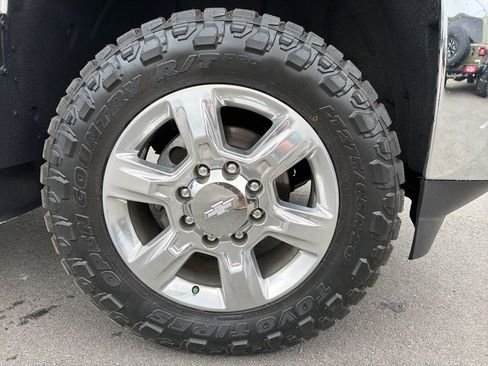 Used 2018 Chevrolet Silverado 2500 LTZ w/ Duramax Plus Package image 12