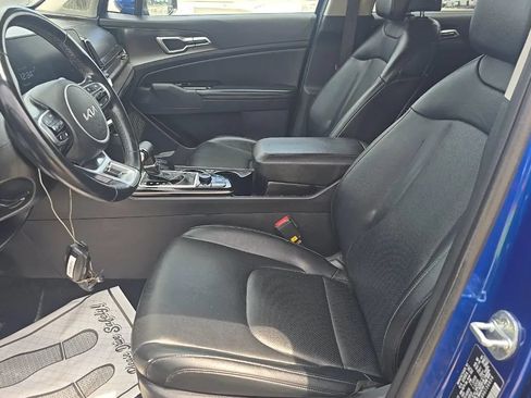 Used 2024 Kia Sportage EX FWD image 5