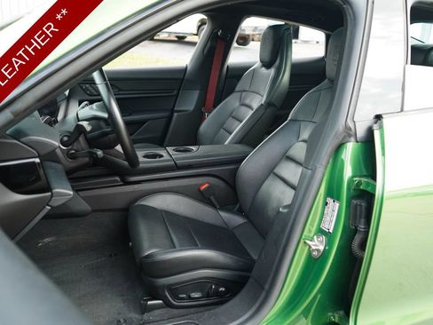 Used 2022 Porsche Taycan RWD image 7