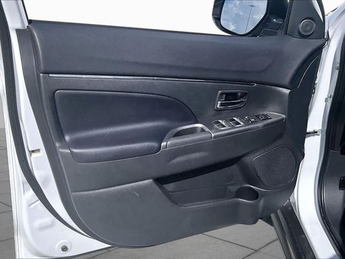 Used 2024 Mitsubishi Outlander Sport SE AWD/4WD image 24