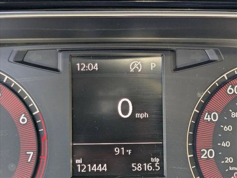 Used 2019 Volkswagen Jetta SE FWD image 10