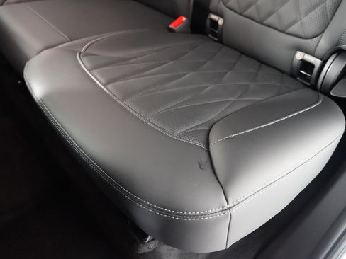 Used 2025 Mercedes-Benz G 63 AMG 4MATIC image 38