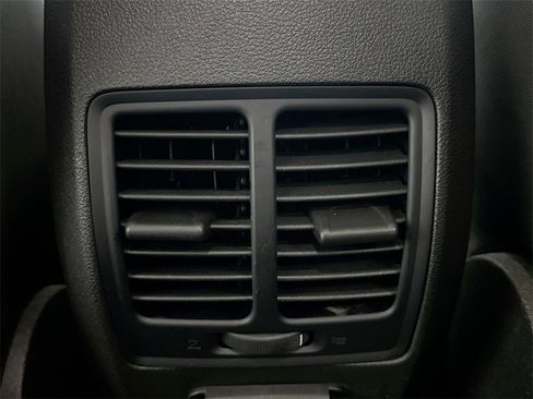 Used 2017 Ford Escape SE w/ Equipment Group 201A image 26