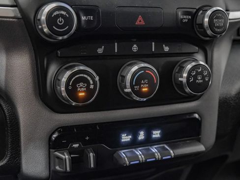 Used 2022 RAM 2500 Big Horn w/ Level 1 Equipment Group AWD/4WD image 26