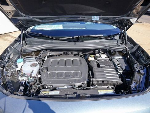 New 2026 Volkswagen Tiguan SE image 31