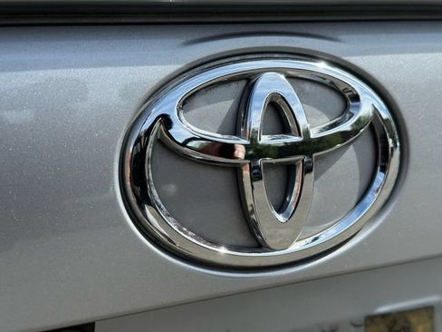 Used 2025 Toyota RAV4 XLE w/ Convenience Package AWD/4WD image 9