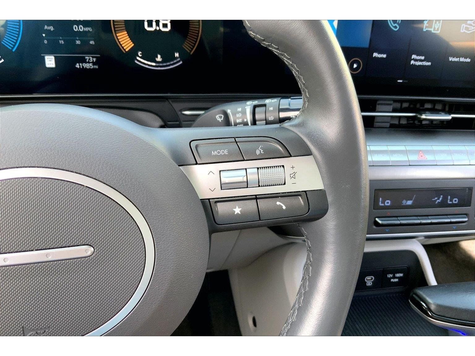 Used 2025 Hyundai Kona SEL AWD/4WD image 17