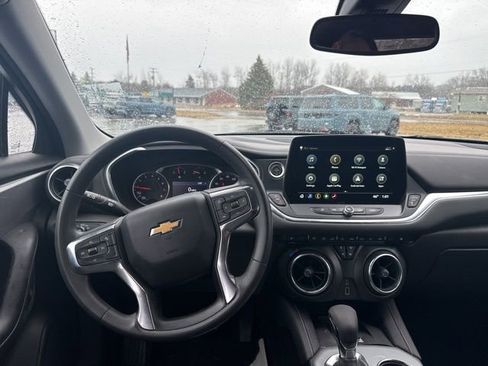 Used 2024 Chevrolet Blazer LT w/ Convenience Package image 5