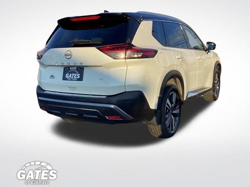 Used 2023 Nissan Rogue SL w/ SL Premium Package FWD image 11