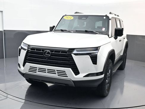 Used 2024 Lexus GX 550 AWD/4WD image 7