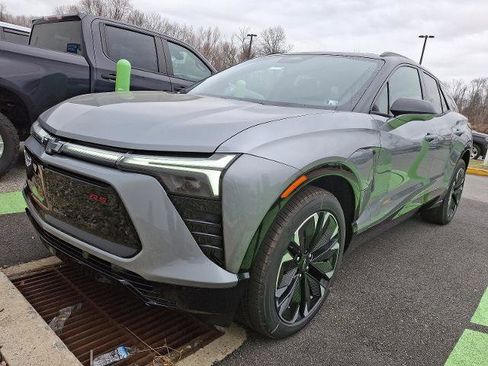 New 2025 Chevrolet Blazer EV RS image 2