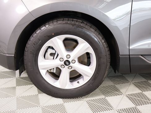 Used 2024 Ford Edge SE AWD/4WD image 16