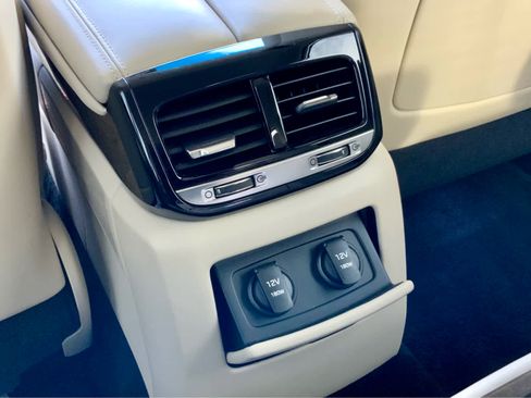 Used 2017 Genesis G90 3.3T Premium image 48