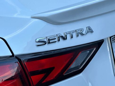 Used 2022 Nissan Sentra SR w/ Lighting Package image 16